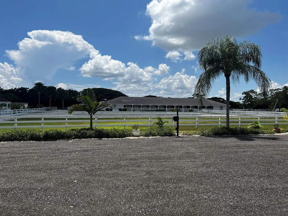 34263406 Hanover Circle Loxahatchee, FL 33470
