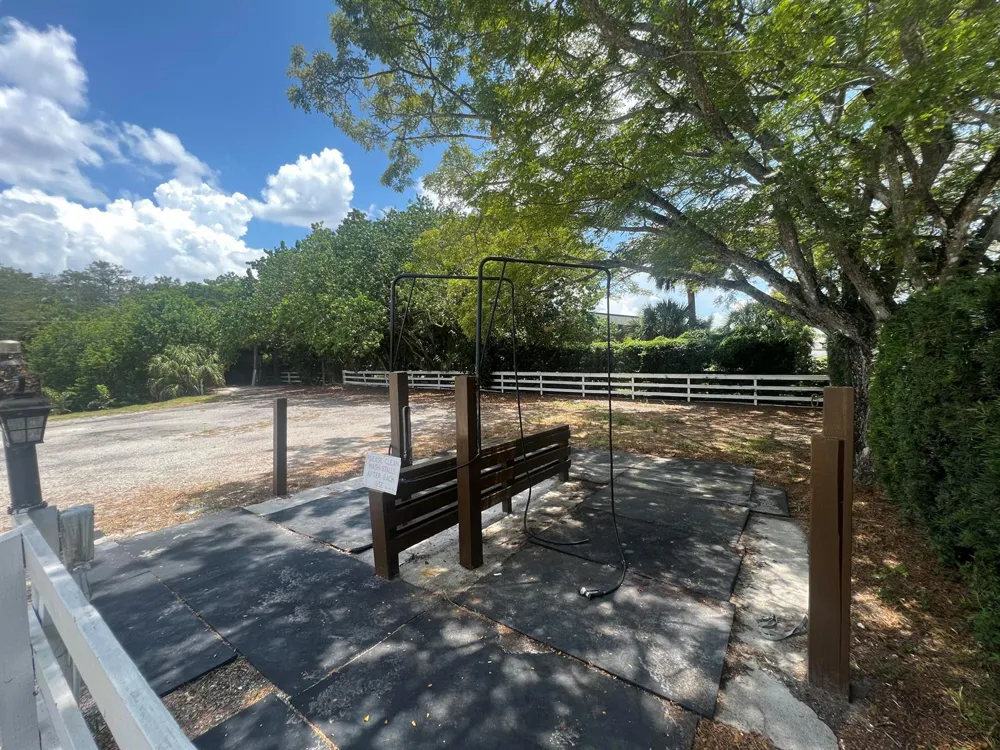 34263406 Hanover Circle Loxahatchee, FL 33470