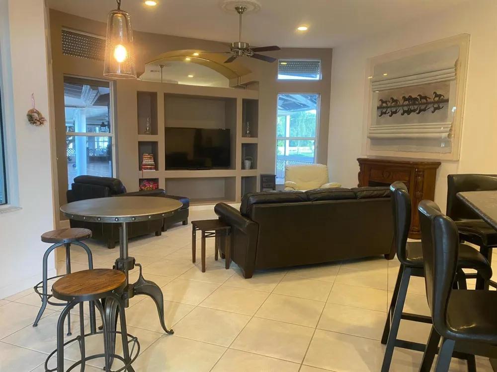 34263406 Hanover Circle Loxahatchee, FL 33470