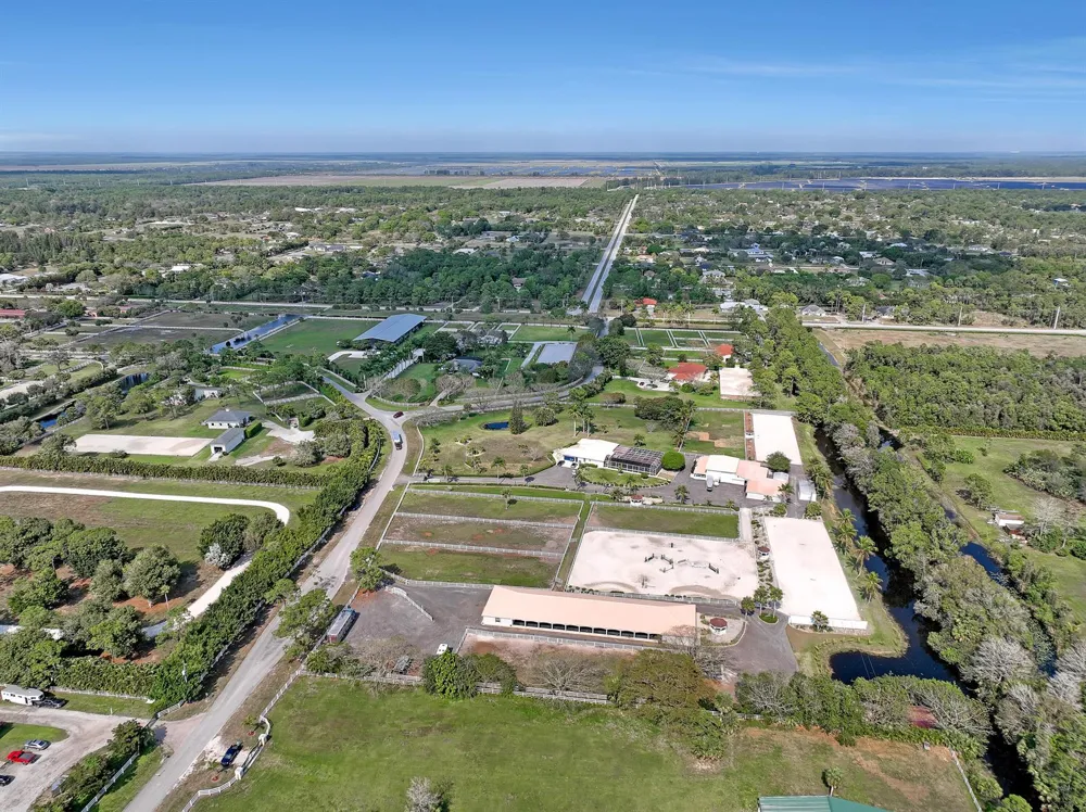 34263406 Hanover Circle Loxahatchee, FL 33470