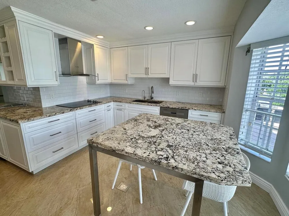 4230 Ocean Drive Hollywood, FL 33019