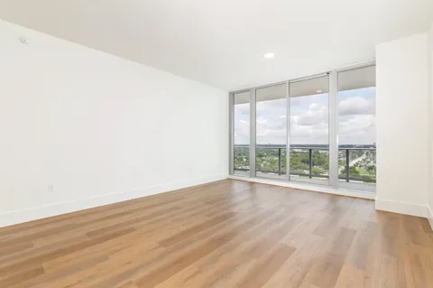 220 Lake Shore Drive #1809