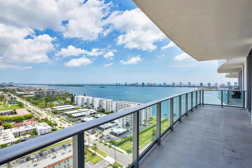 220 Lake Shore Drive #1809 Lake Park, FL 33403