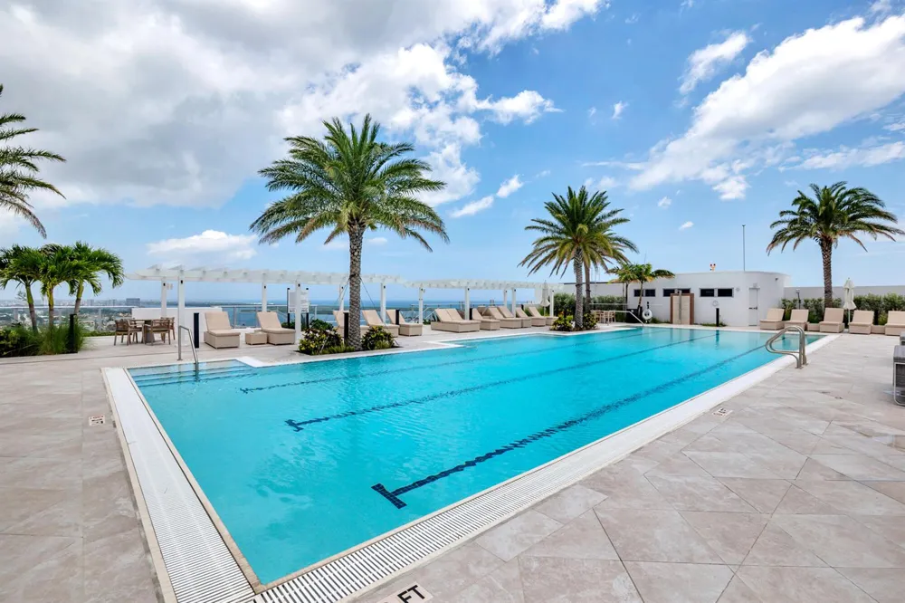 220 Lake Shore Drive #1809 Lake Park, FL 33403