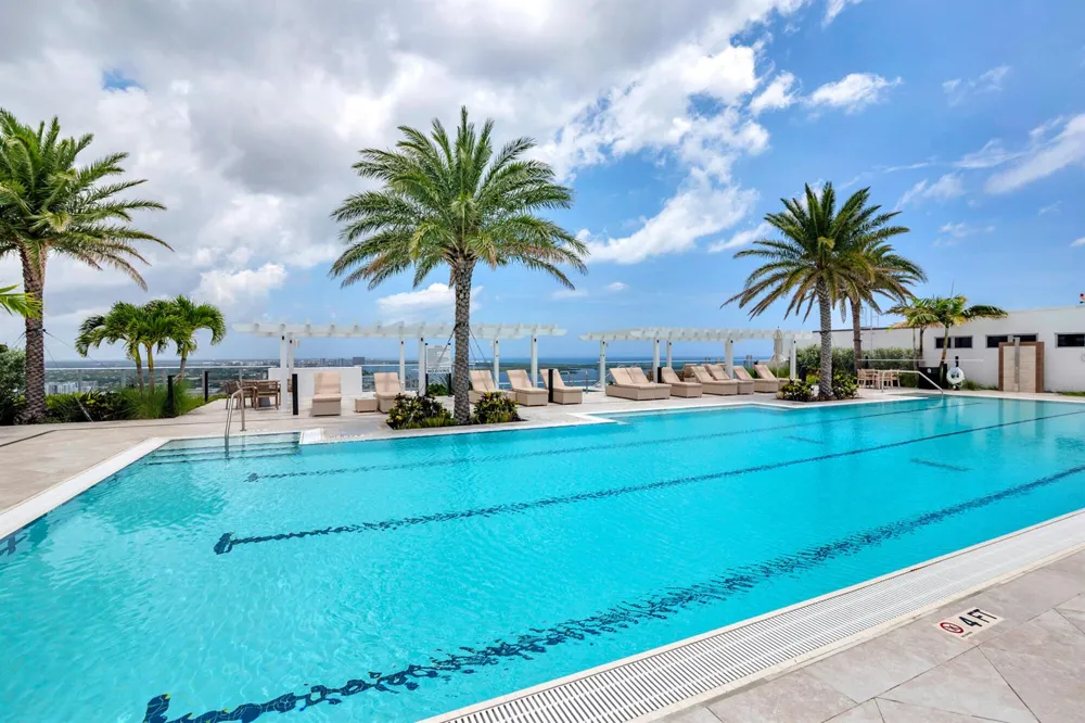 220 Lake Shore Drive #1809 Lake Park, FL 33403
