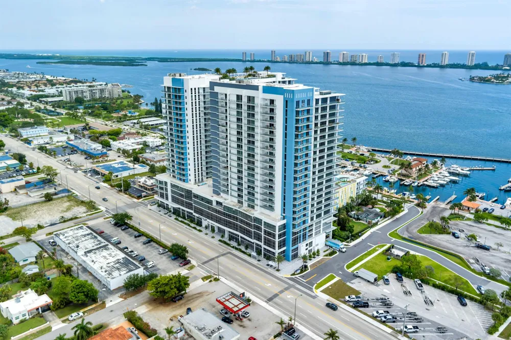 220 Lake Shore Drive #1809 Lake Park, FL 33403