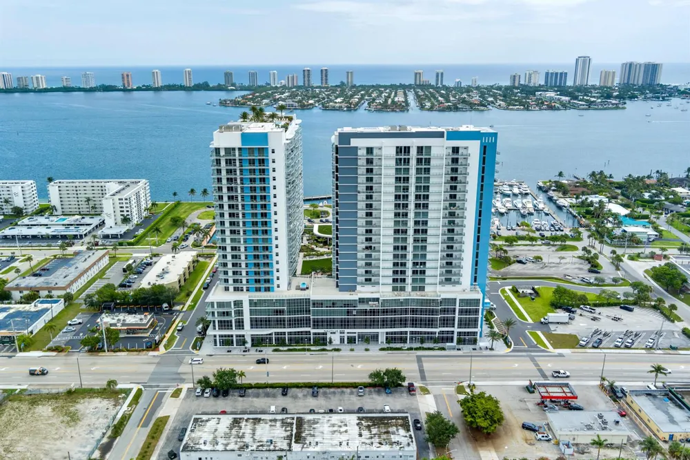 220 Lake Shore Drive #1809 Lake Park, FL 33403
