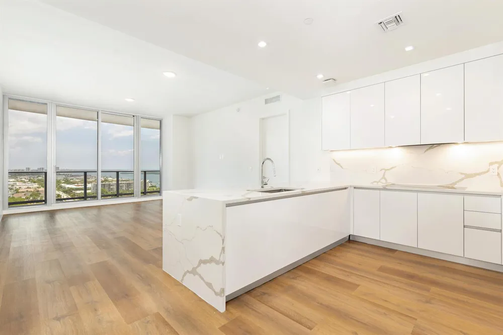 220 Lake Shore Drive #1809 Lake Park, FL 33403