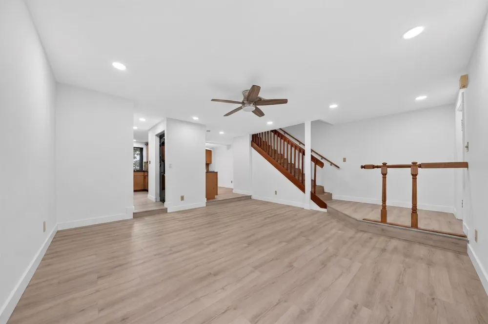 5182 S University Drive Davie, FL 33328