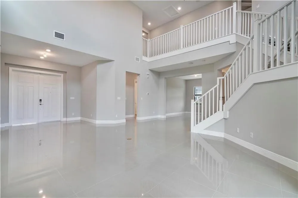 12135 E Baypoint Circle Parkland, FL 33076