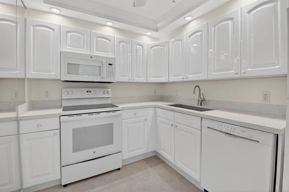 4505 S Ocean Boulevard #805 Highland Beach, FL 33487