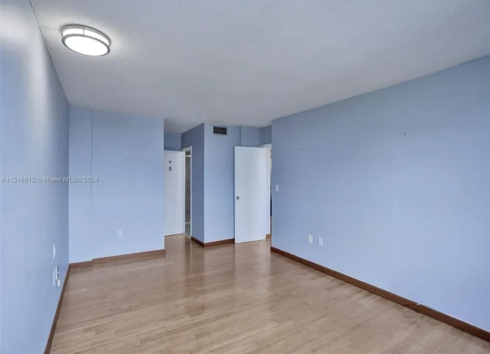 11930 Bayshore Drive #601 North Miami, FL 33181