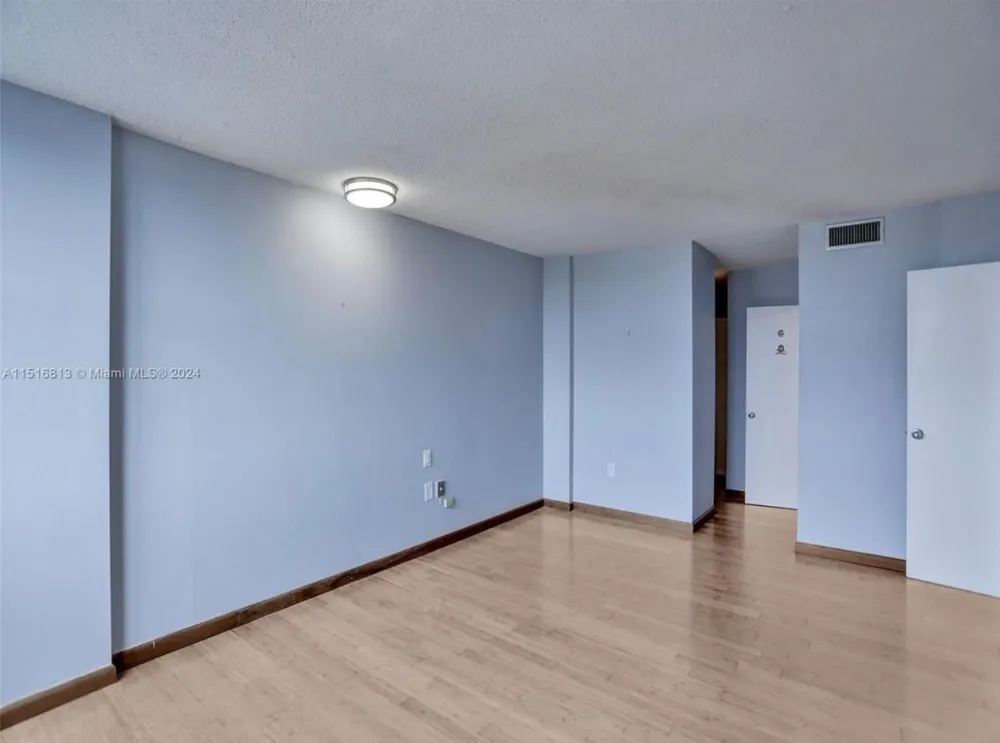 11930 Bayshore Drive #601 North Miami, FL 33181
