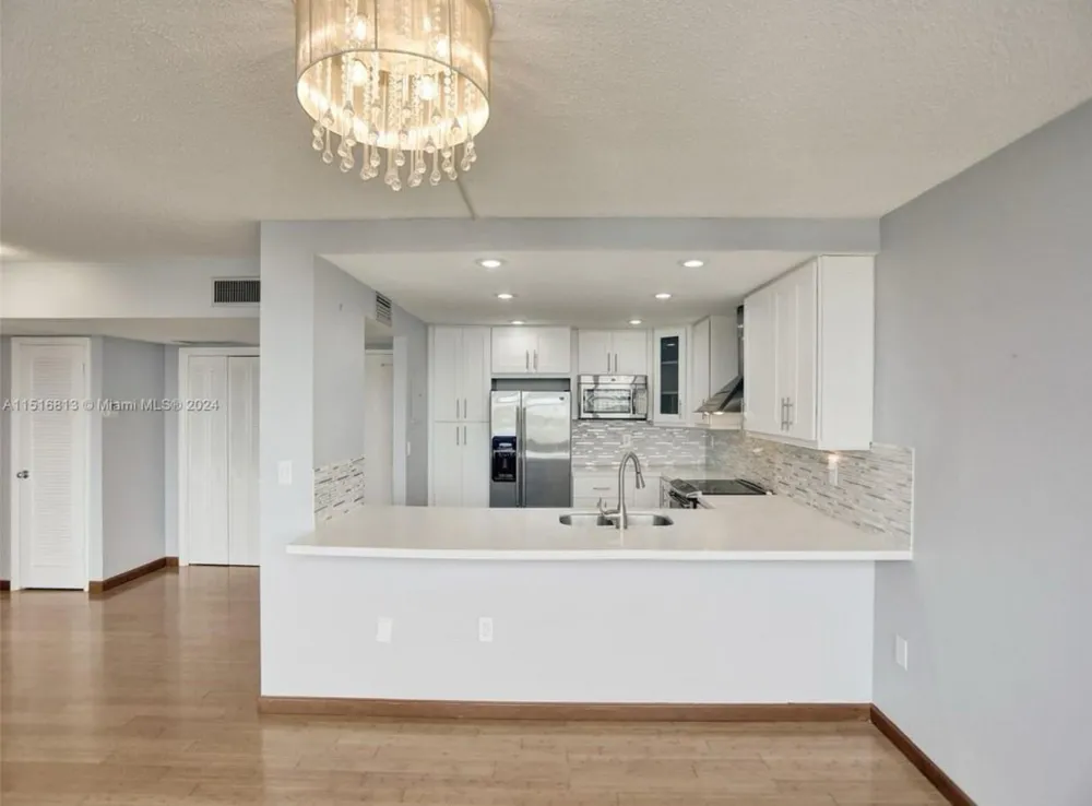 11930 Bayshore Drive #601 North Miami, FL 33181