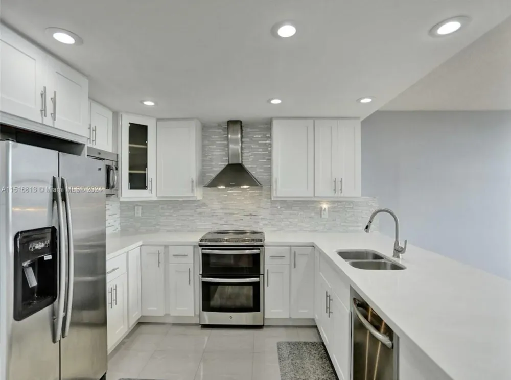 11930 Bayshore Drive #601 North Miami, FL 33181