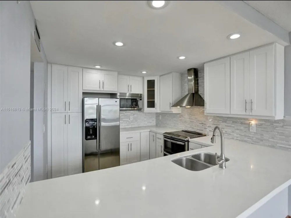 11930 Bayshore Drive #601 North Miami, FL 33181