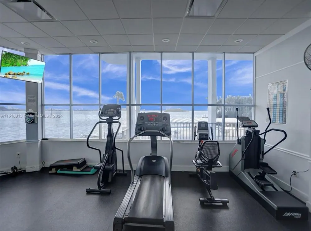 11930 Bayshore Drive #601 North Miami, FL 33181