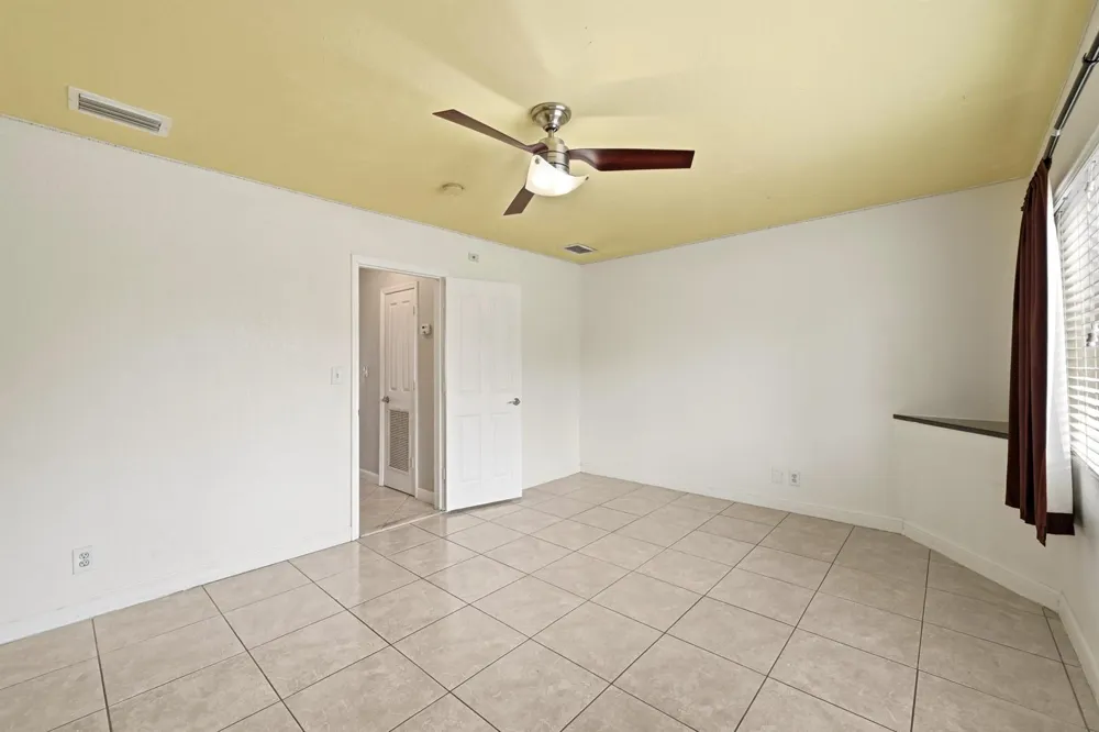 2881 NE 32nd Street #118 Fort Lauderdale, FL 33306