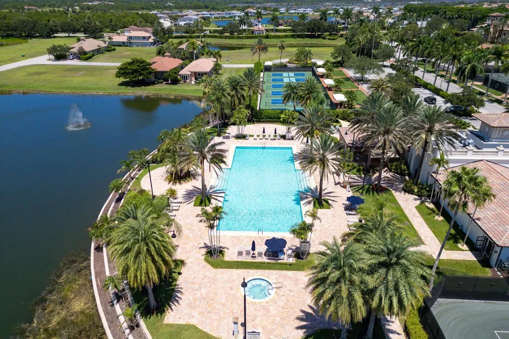 112 SE Mira Lavella Port St. Lucie, FL 34984