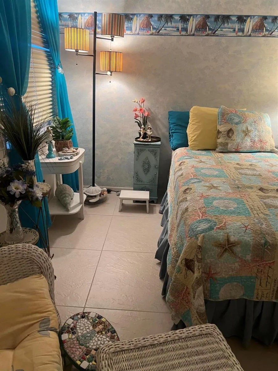 506 Davis Road #78 Palm Springs, FL 33461