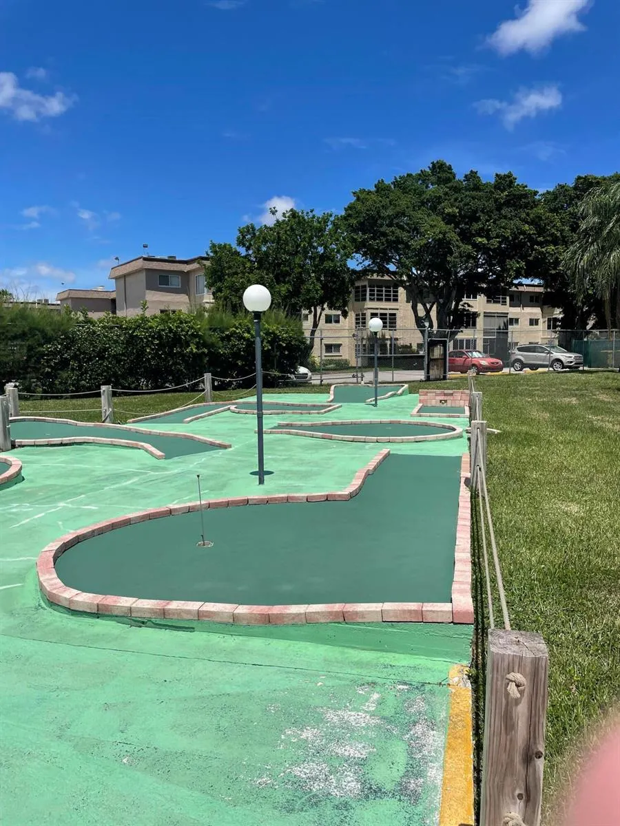 506 Davis Road #78 Palm Springs, FL 33461