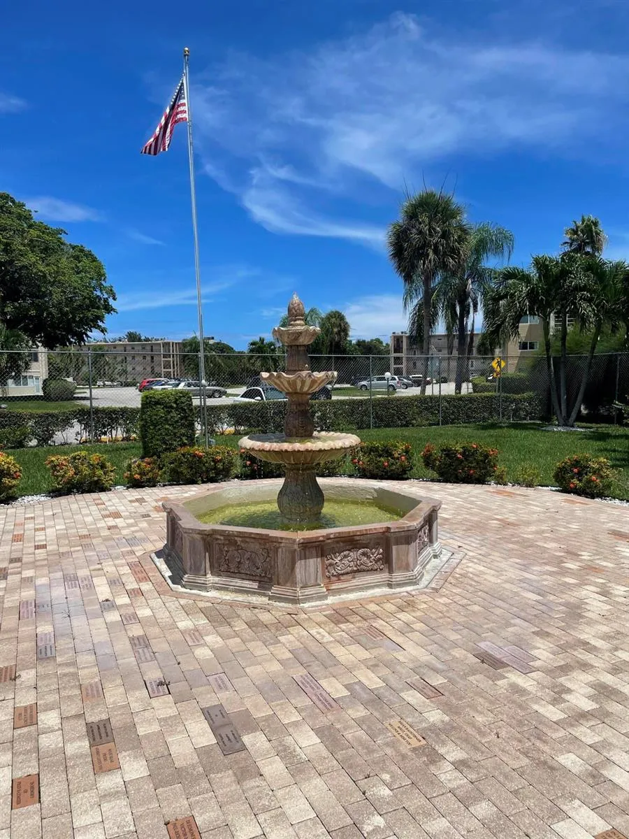 506 Davis Road #78 Palm Springs, FL 33461