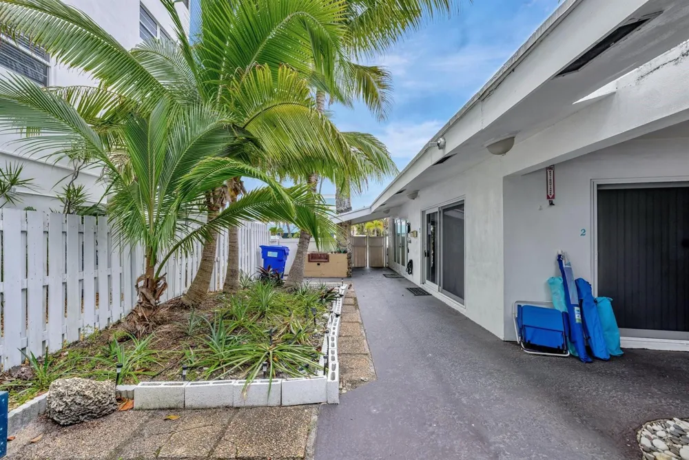 4548 Ocean #3 Lauderdale By The Sea, FL 33313