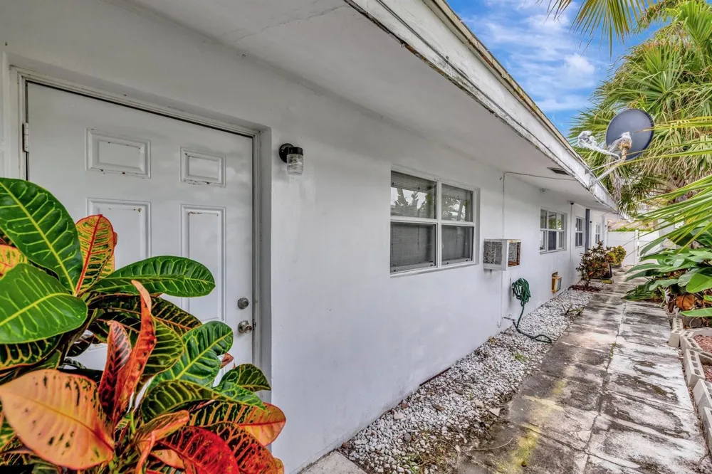 4548 Ocean #3 Lauderdale By The Sea, FL 33313