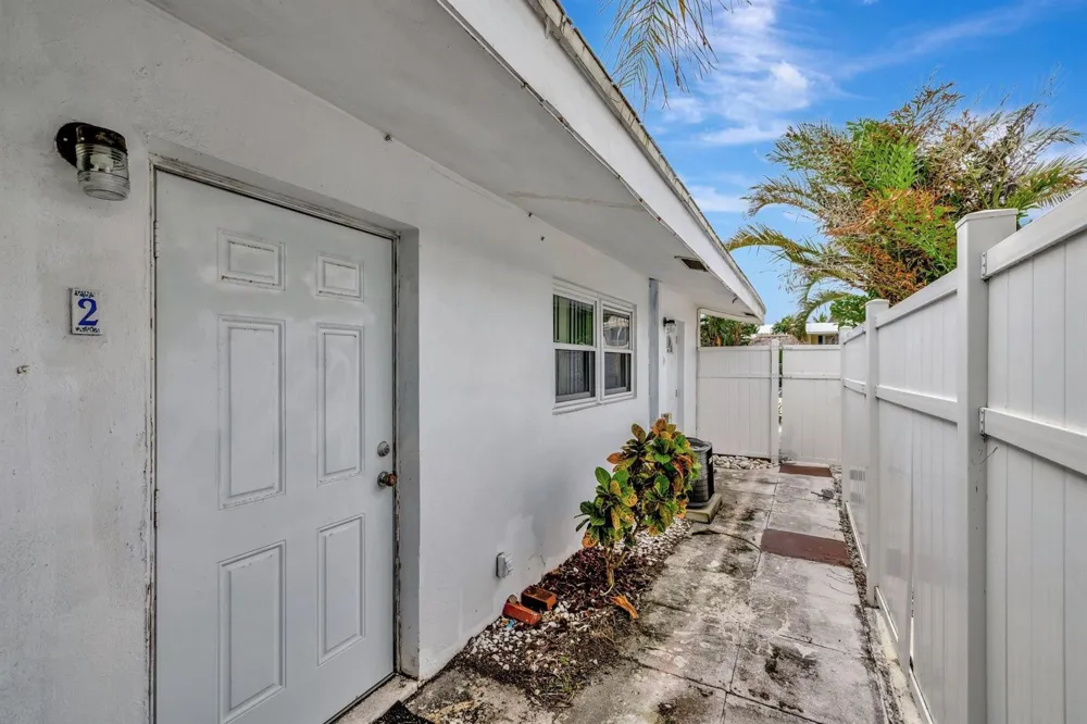 4548 Ocean #3 Lauderdale By The Sea, FL 33313