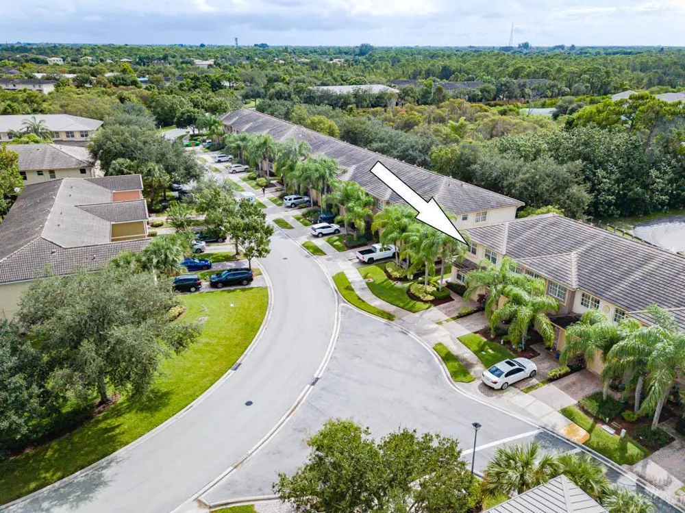 356 SE Bloxham Way Stuart, FL 34997