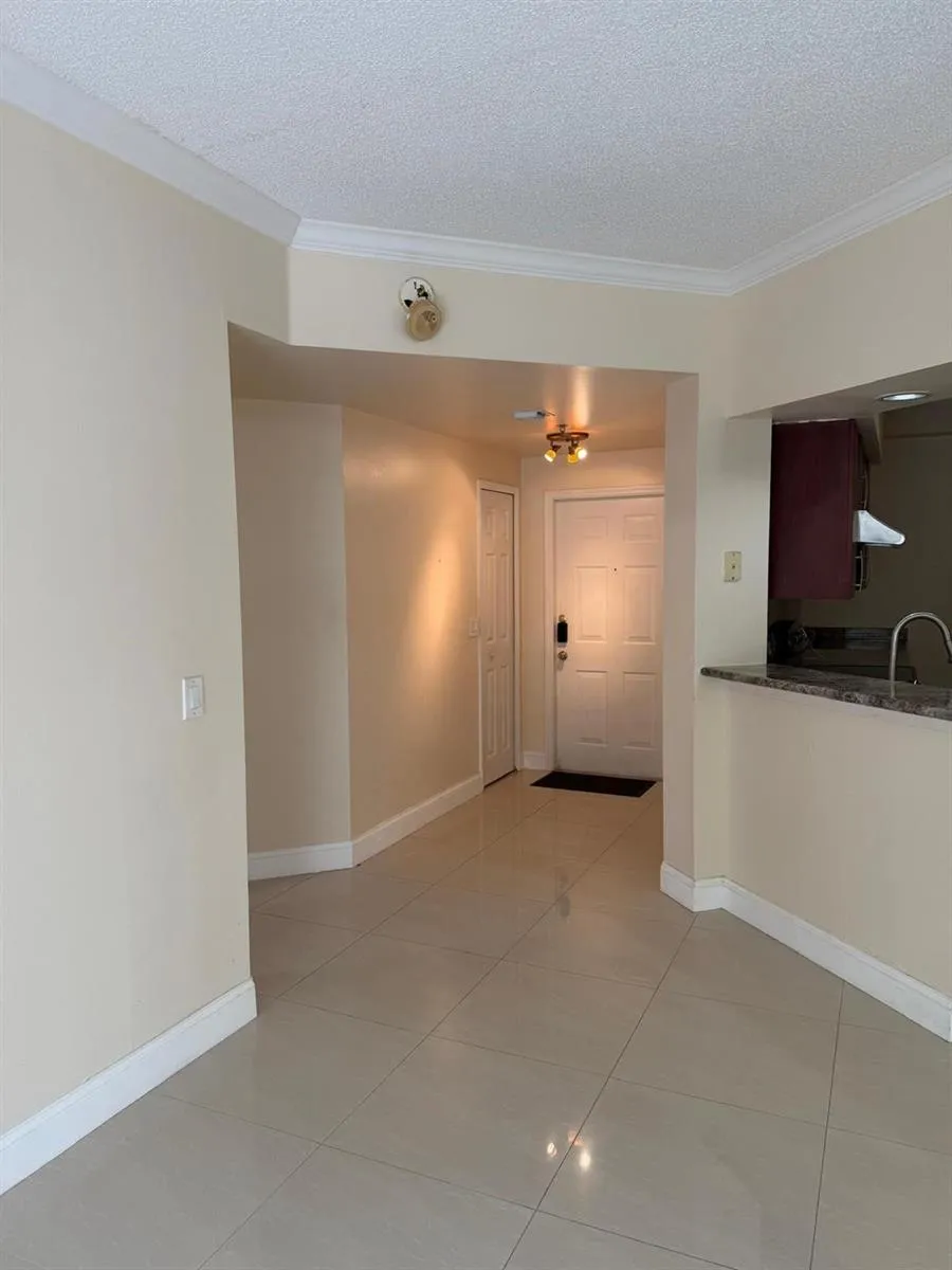 3225 NE 184th Street #10303 Aventura, FL 33160