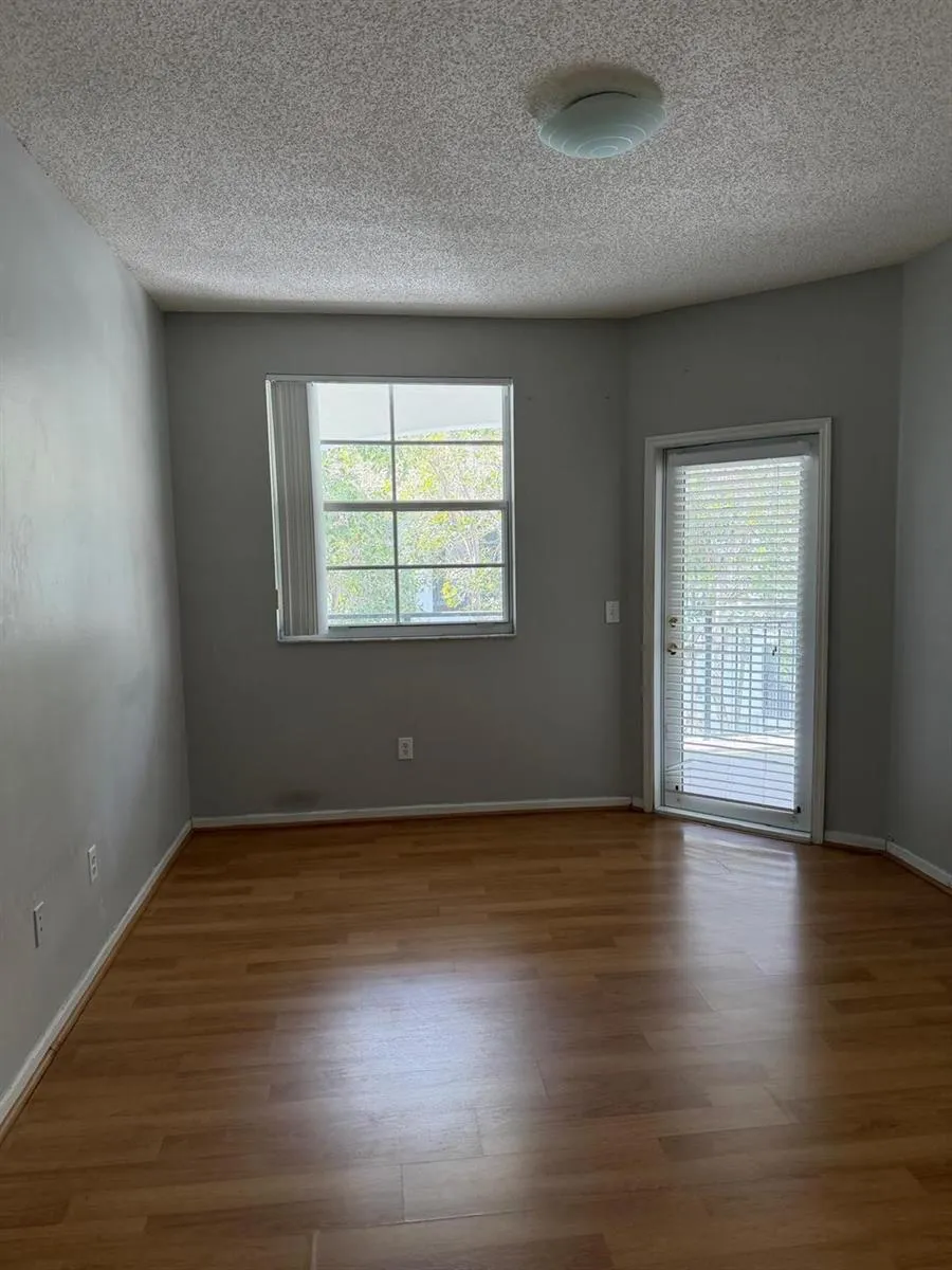 3225 NE 184th Street #10303 Aventura, FL 33160