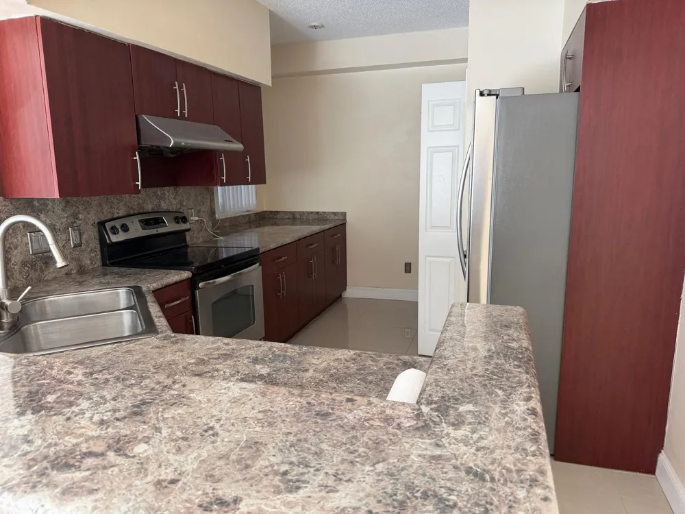 3225 NE 184th Street #10303 Aventura, FL 33160
