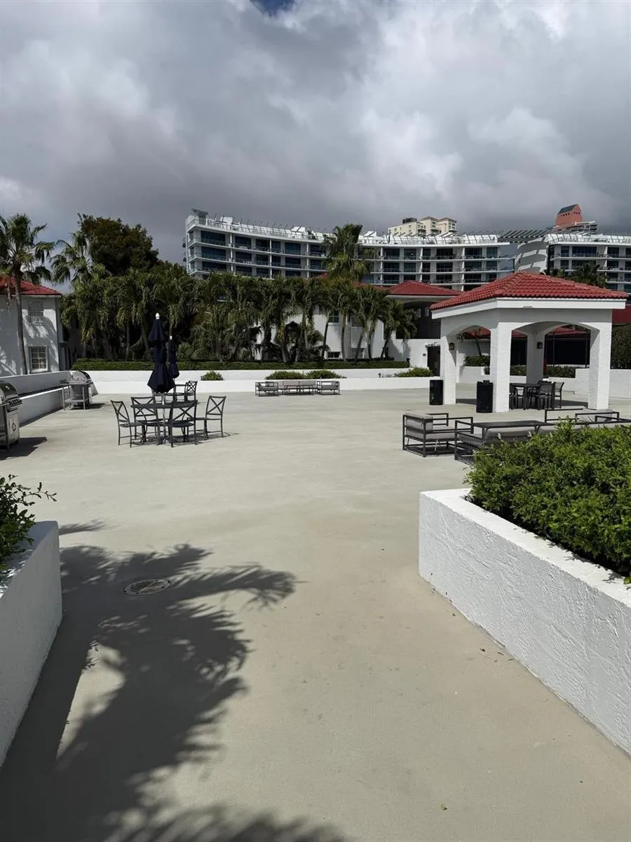 3225 NE 184th Street #10303 Aventura, FL 33160