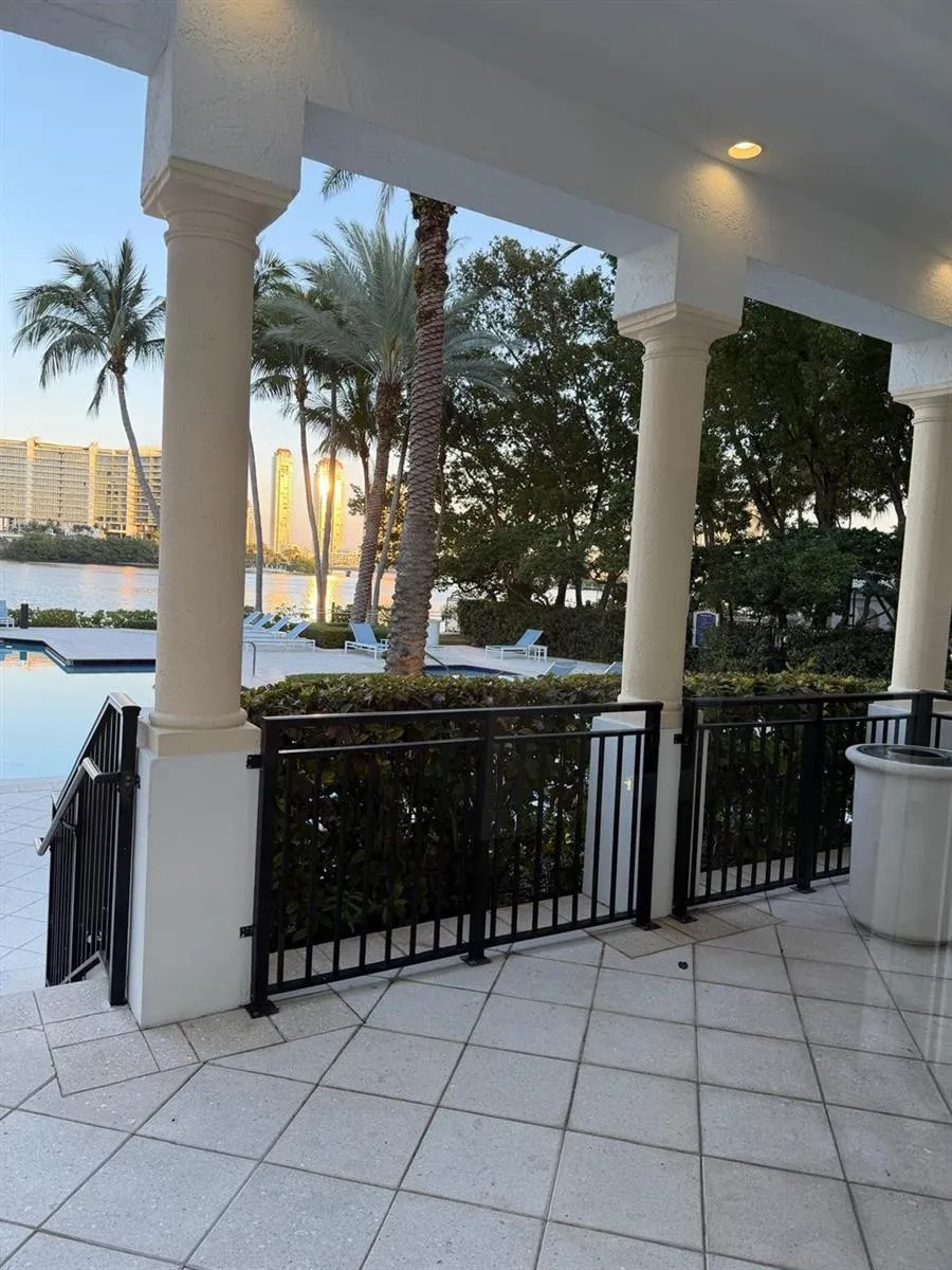 3225 NE 184th Street #10303 Aventura, FL 33160