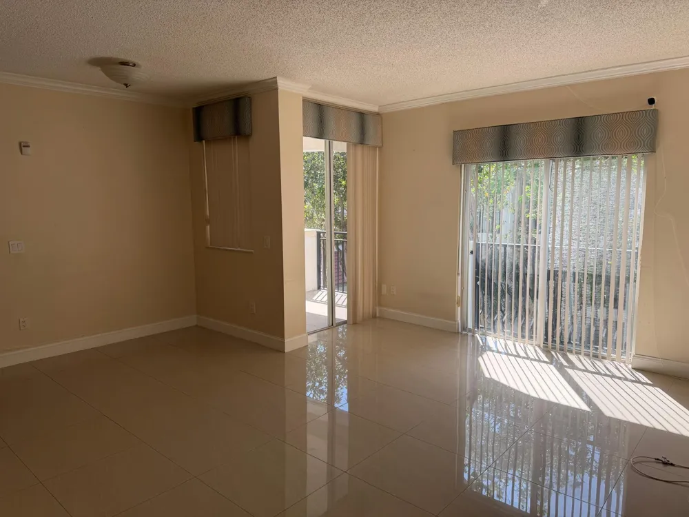 3225 NE 184th Street #10303 Aventura, FL 33160