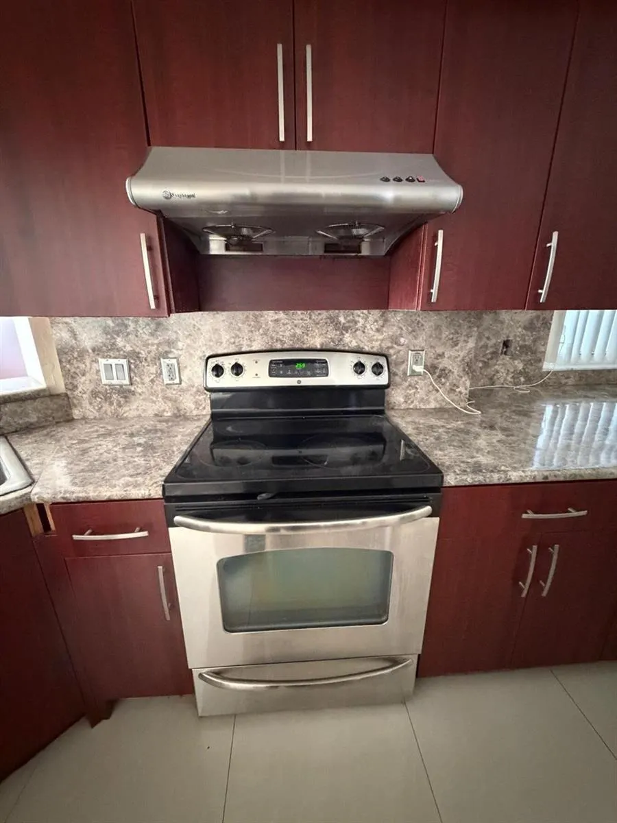 3225 NE 184th Street #10303 Aventura, FL 33160