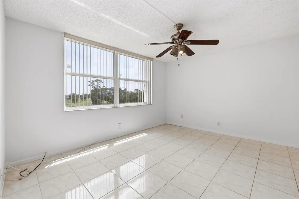 1480 NW 80th Avenue #402 Margate, FL 33063