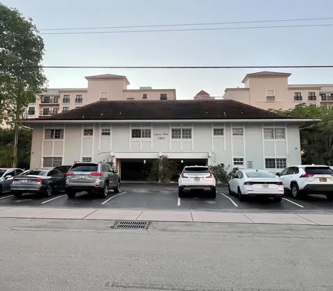 2404 NE 33rd Avenue #12