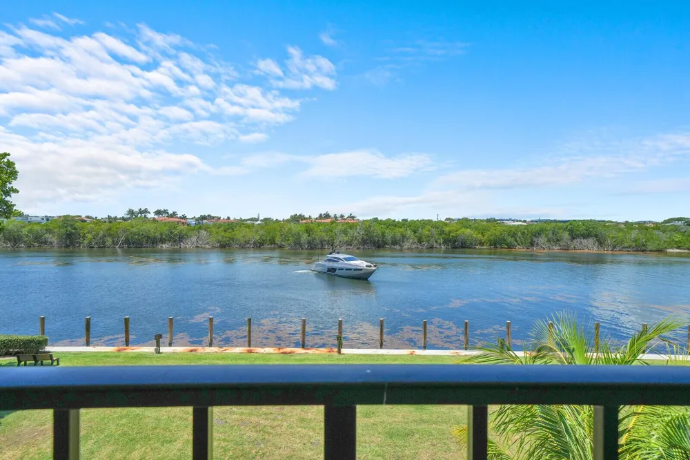 4501 Ocean Boulevard #Th-04 Boca Raton, FL 33431