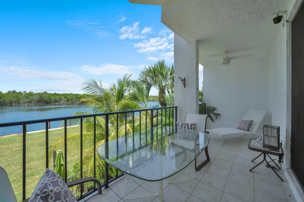 4501 Ocean Boulevard #Th-04 Boca Raton, FL 33431