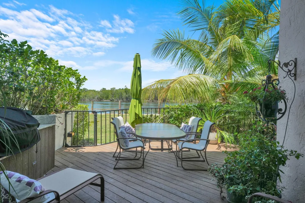 4501 Ocean Boulevard #Th-04 Boca Raton, FL 33431