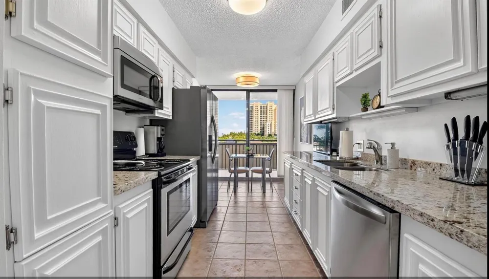 3400 Ocean Drive #405 Singer Island, FL 33404