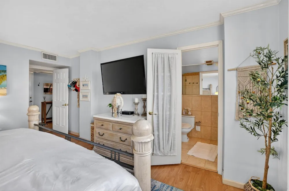 1050 Hillsboro Mile #602w Hillsboro Beach, FL 33062