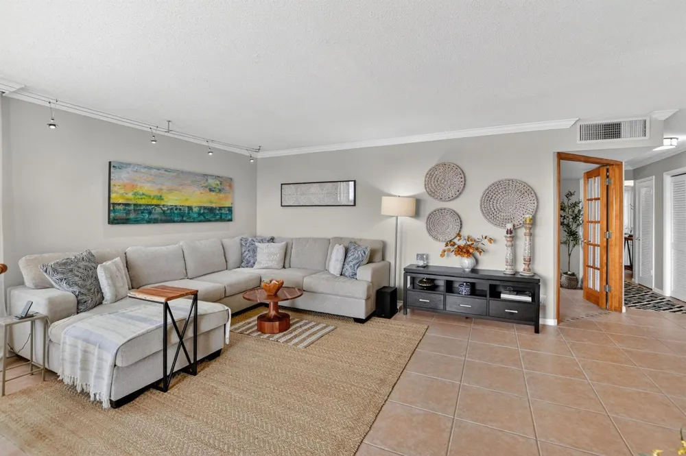 1050 Hillsboro Mile #602w Hillsboro Beach, FL 33062