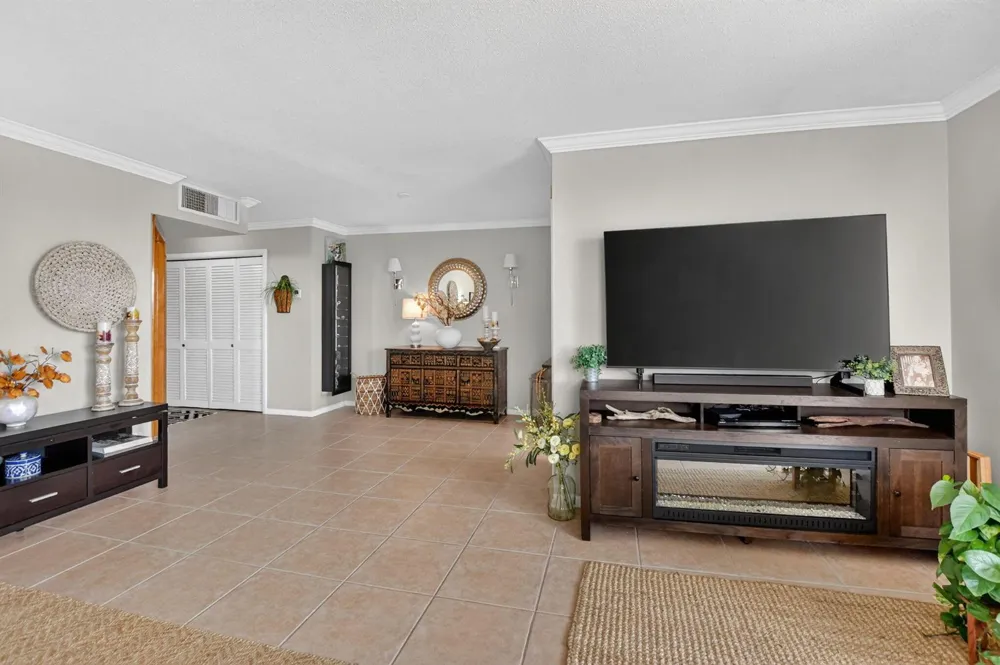1050 Hillsboro Mile #602w Hillsboro Beach, FL 33062