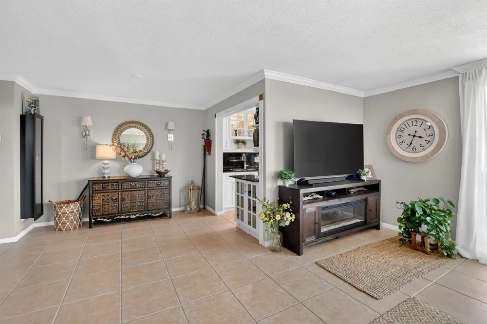 1050 Hillsboro Mile #602w Hillsboro Beach, FL 33062