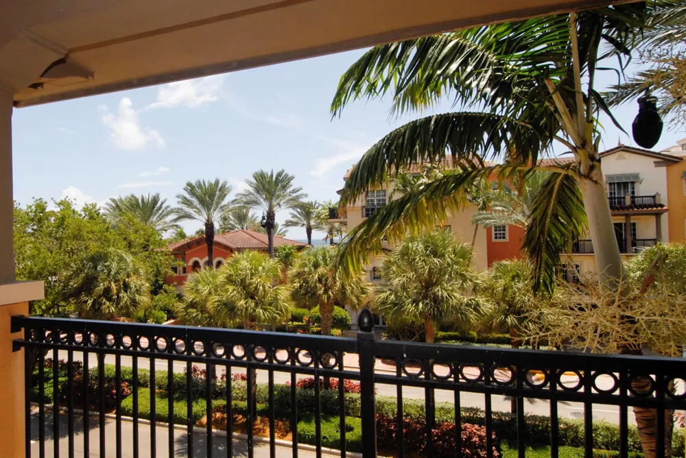 4445 El Mar Drive #2311 Lauderdale By The Sea, FL 33308