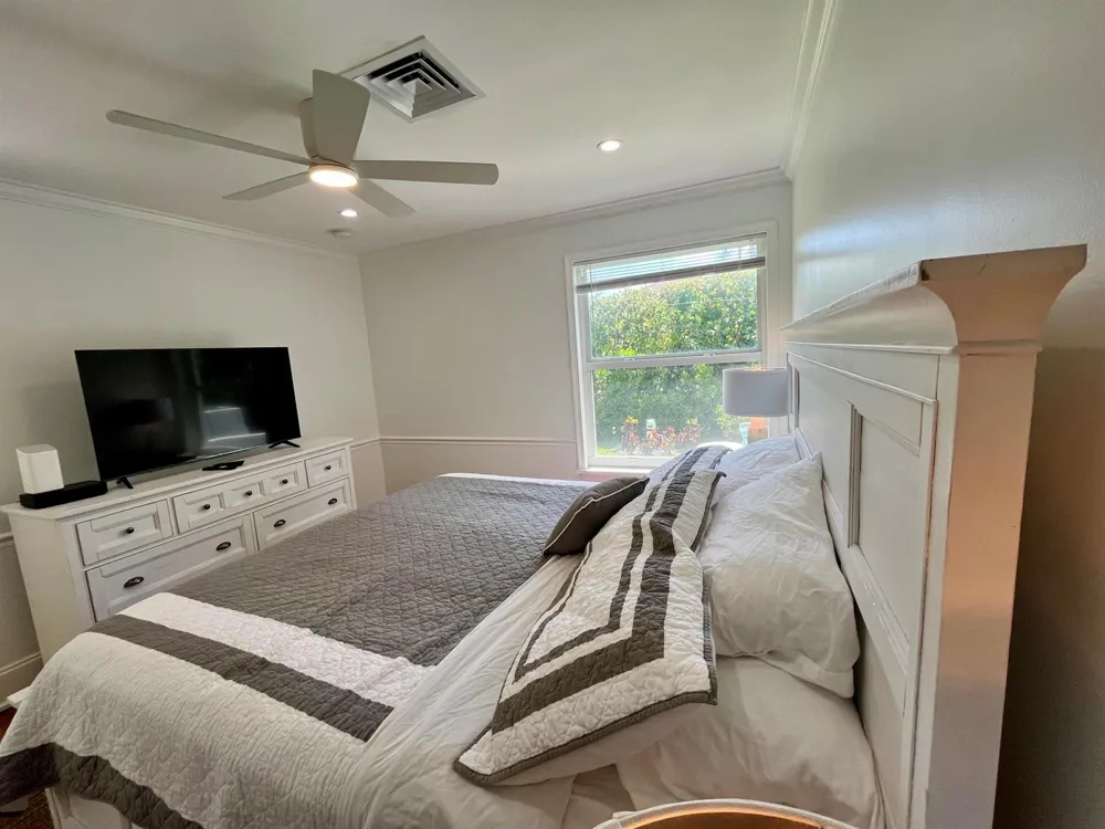 115 Dolphin Road Ocean Ridge, FL 33435