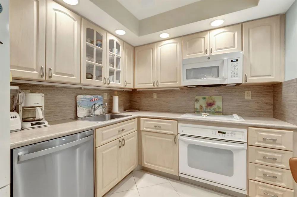 3215 S Ocean Boulevard #509 Highland Beach, FL 33487